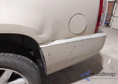 2011 GMC Yukon Xl 1500 Denali z USA, uszkodzony, nr VIN 1GKS2MEFXBR322770